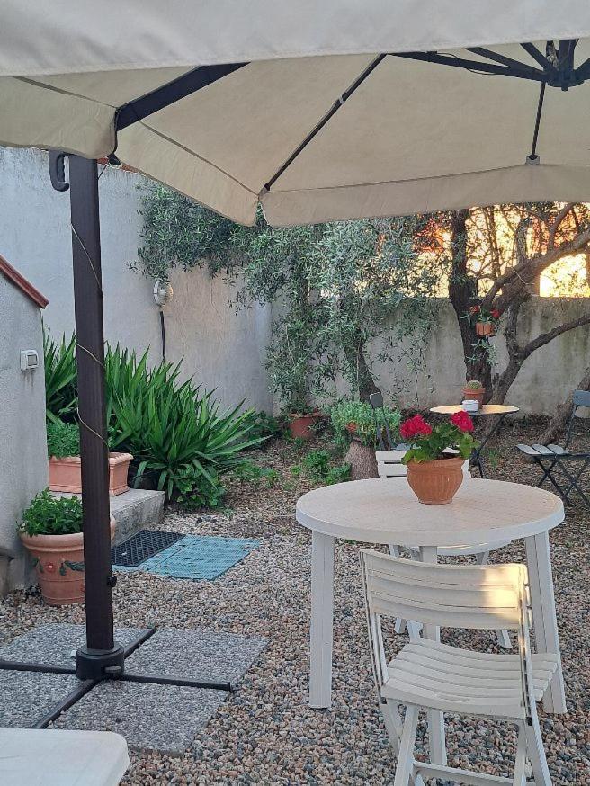 Il Profumo Di Ginestre Bed & Breakfast Olbia Bagian luar foto